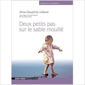Deux petits pas sur le sable mouillé